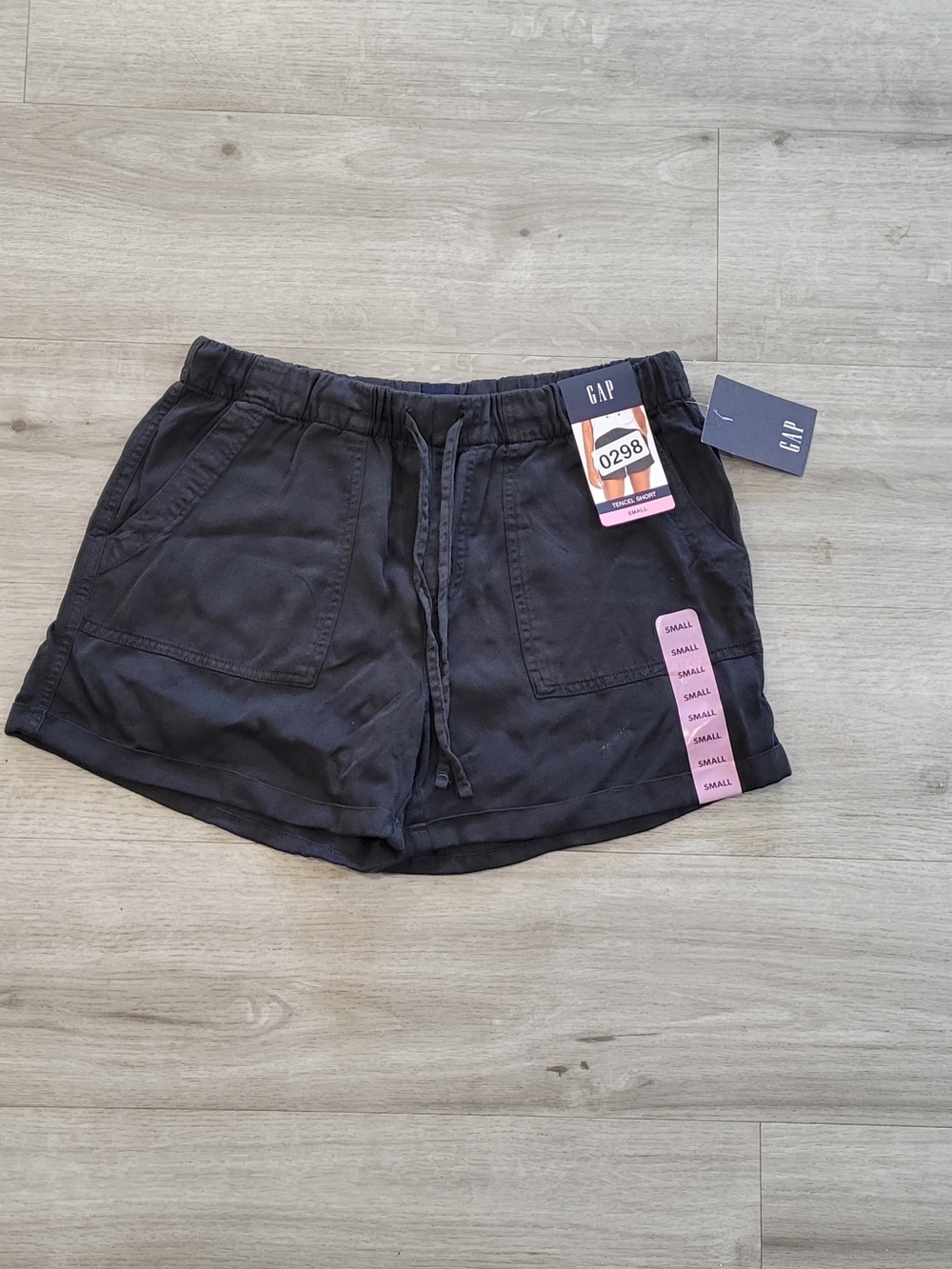 GAP Women's Black Elastic Waist Drawstring Shorts